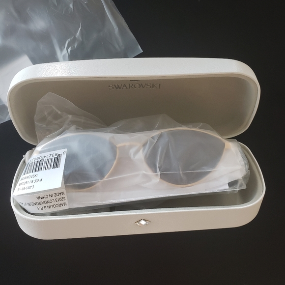 SWAROVSKI MINI SWAN SUNGLASSES - Picture 5 of 14